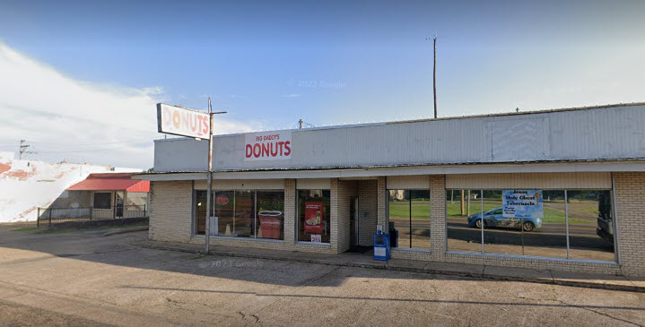 Big Daddy's Donuts, 211 NE Front Street, New Boston, Texas 75570 ~ 903-733-6202 Big Daddy's Donuts, 211 NE Front St. New Boston