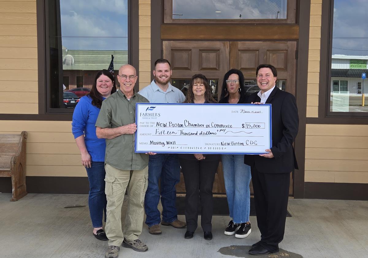 CDC Donation to Chamber for The Moving Wall