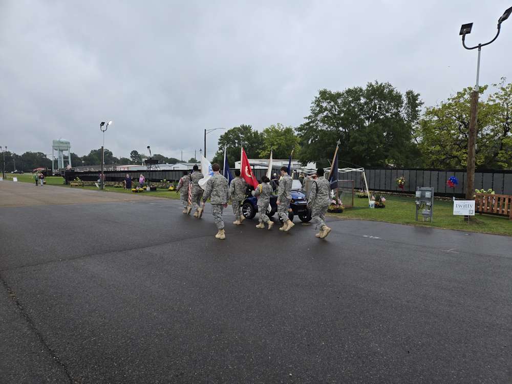Visitors at the Wall Visitors at the Wall