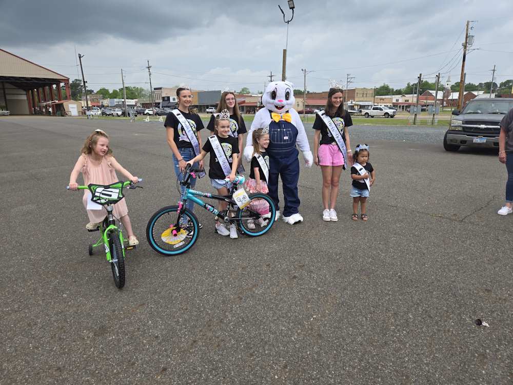 Easter with the Queens and Winners Easter with the Queens and Winners