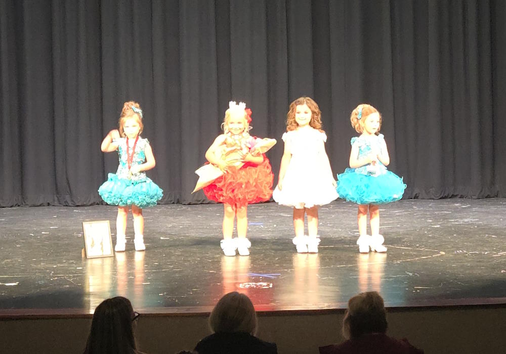 Petite Winner Petite Winner