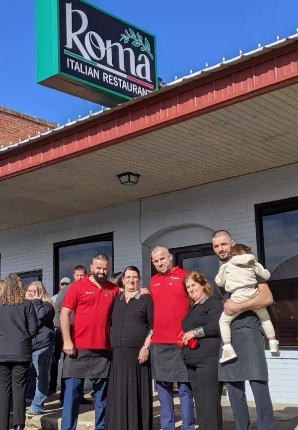 Roma Italian Restaurant Owners and Family