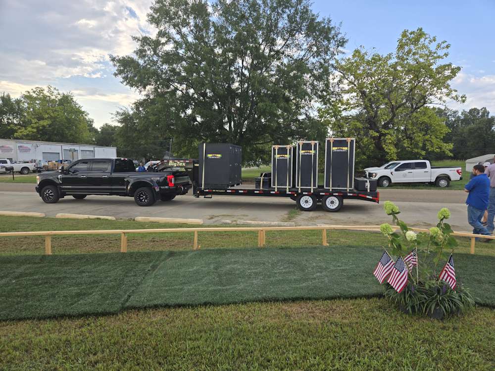 Arrival of the Wall to New Boston Arrival of the Wall to New Boston