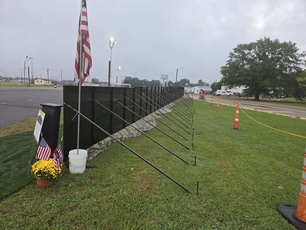 Setting Up the Wall Setting Up the Wall