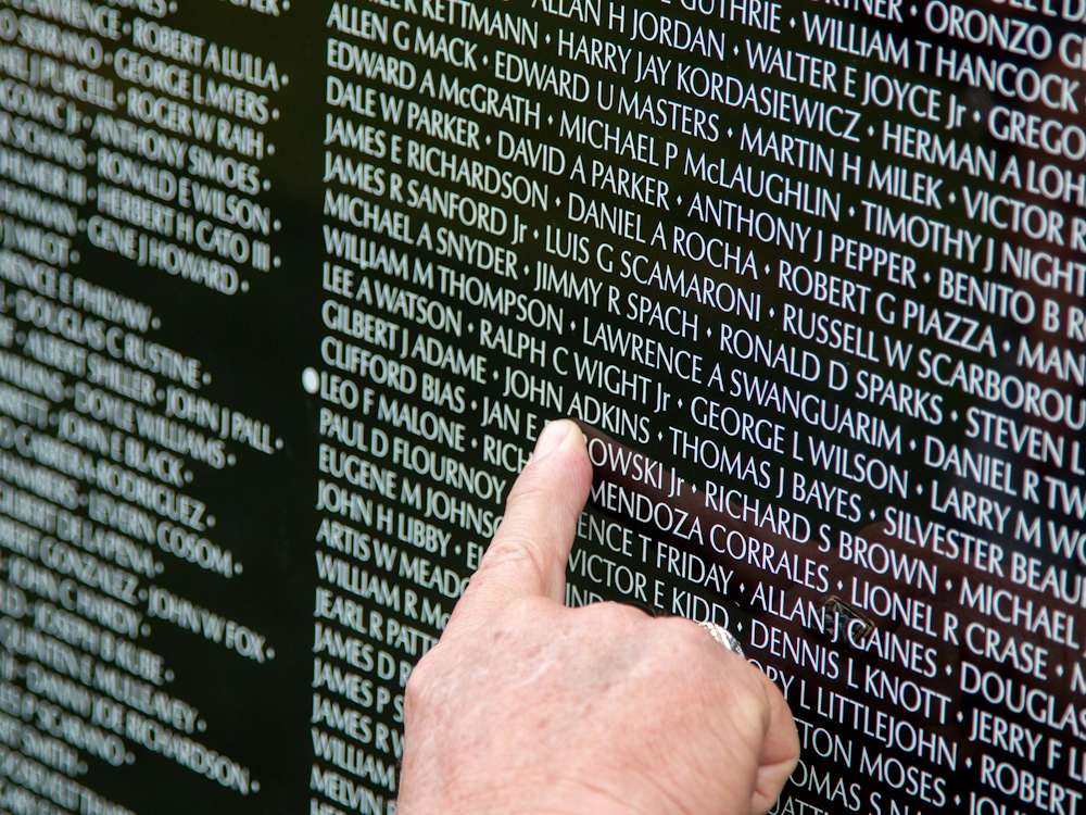 Visitors at the Wall Visitors at the Wall