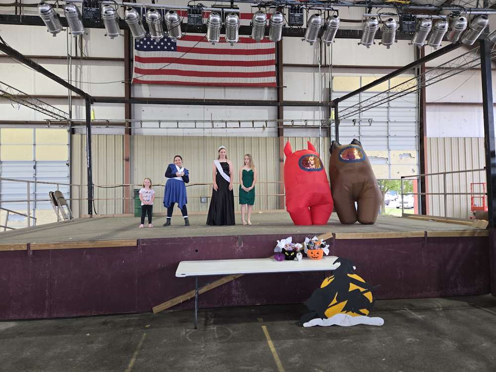 Fall Festival & Chili Cookoff Costume Contest Fall Festival & Chili Cookoff Costume Contest