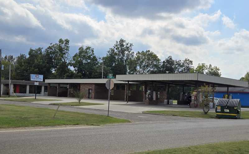 JR's Car Wash, 101 S Elm St., New Boston Juniors Car Wash