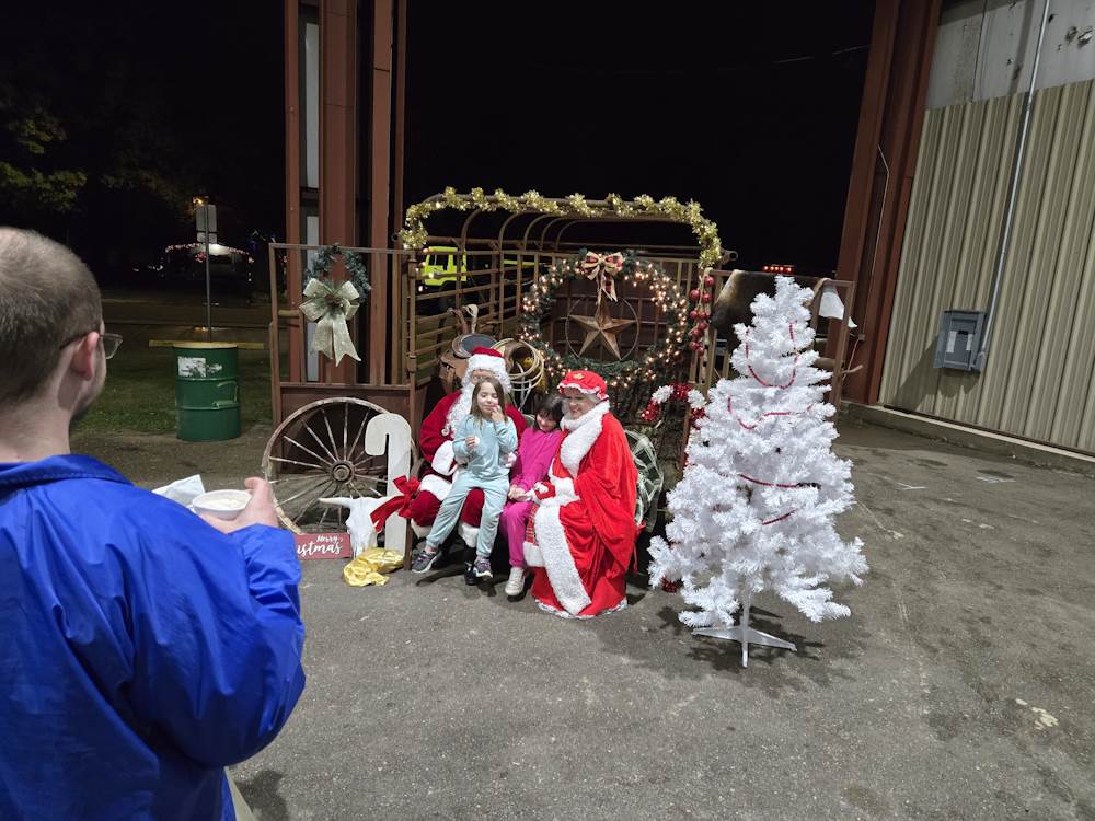 2024 Christmas Parade Pictures 2024 Christmas Parade Pictures