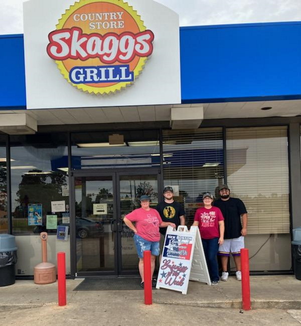Skaggs Country Store & Grill, 3070 W Hwy 82, New Boston, Tx 75570